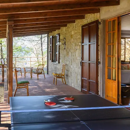 4 Bedroom In * Pergola