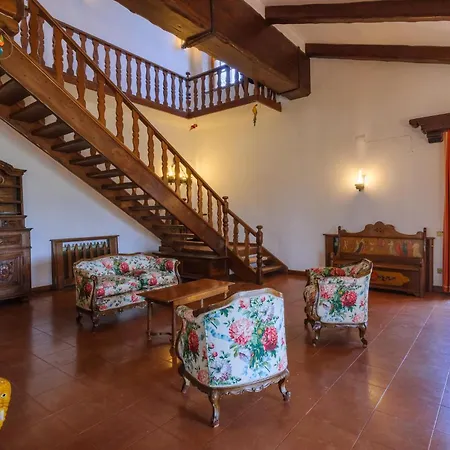 4 Bedroom In Casa vacanze Pergola