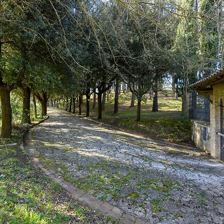 4 Bedroom In Casa vacanze