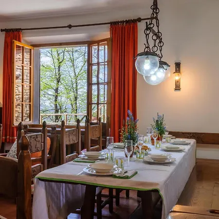 4 Bedroom In Сasa de vacaciones *