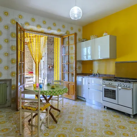 4 Bedroom In Сasa de vacaciones Pergola