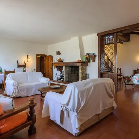 4 Bedroom In * Pergola