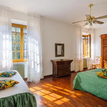 Дом отдыха 4 Bedroom Pet Friendly In