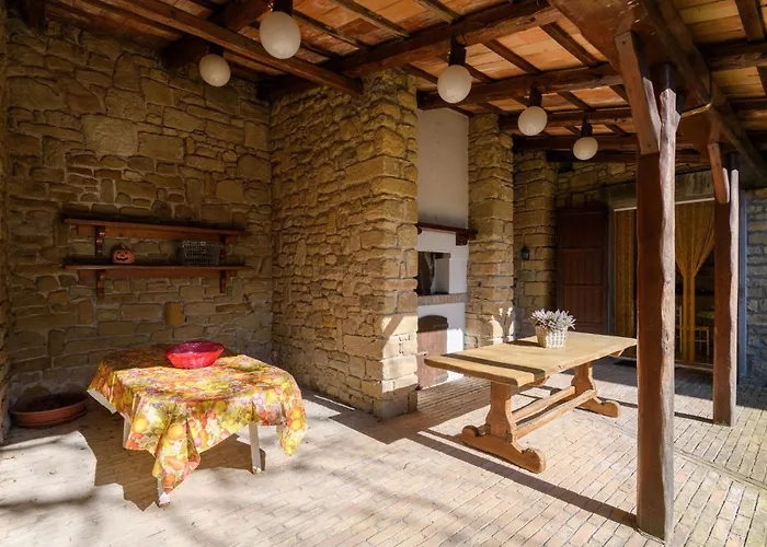 4 Bedroom In